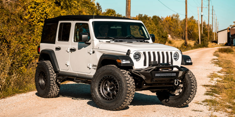 2018 Jeep Wrangler JL Fuel Offroad Hero 2