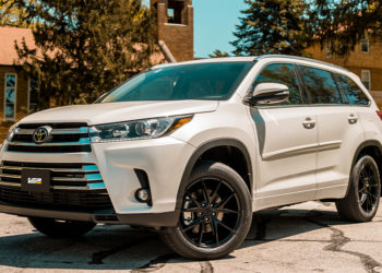 2019 Toyota Highlander Limited Blackout Build Hero