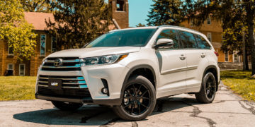 2019 Toyota Highlander Limited Blackout Build Hero