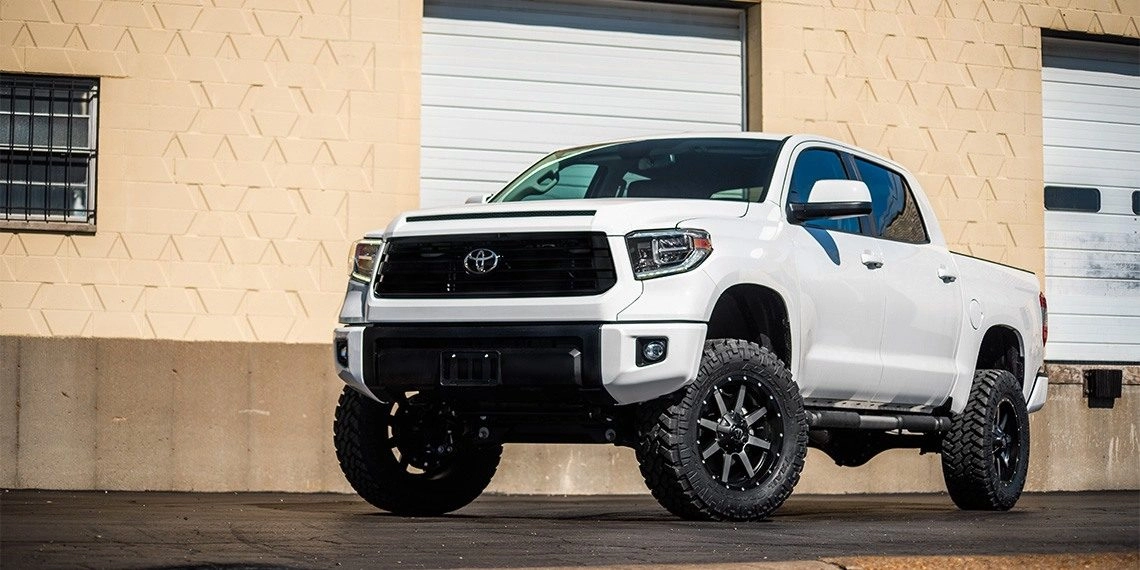 2020 Toyota Tundra 6-Inch lift build hero 2