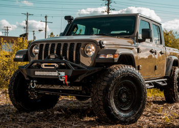 2020 Jeep Gladiator Gator Build Hero