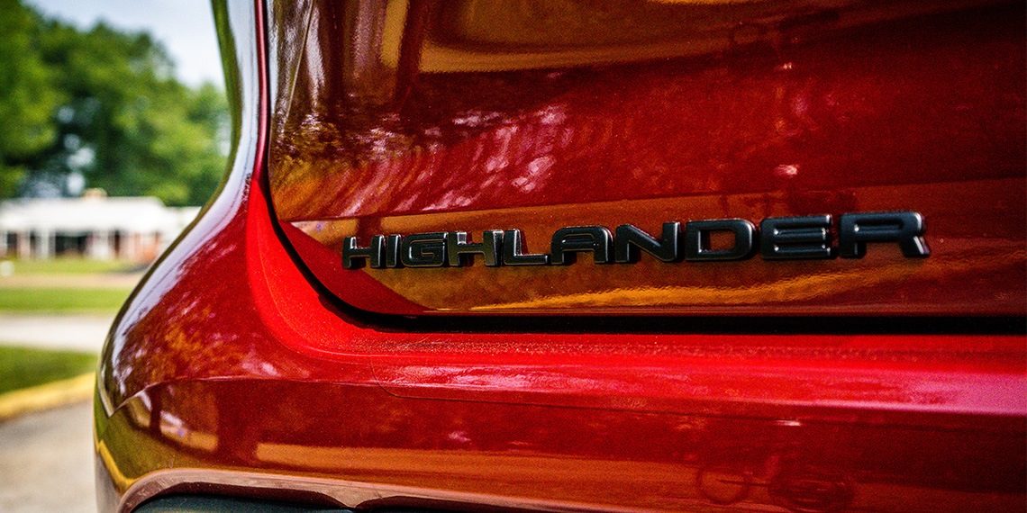 2020 Toyota Highlander - Blackout Build Rear Blackout Badge 2