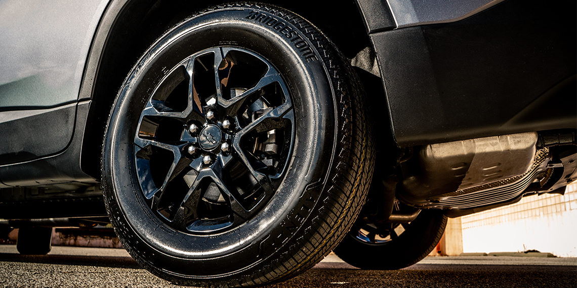 2021 Chevrolet Travers LT Blackout Build Powder Coat Wheels