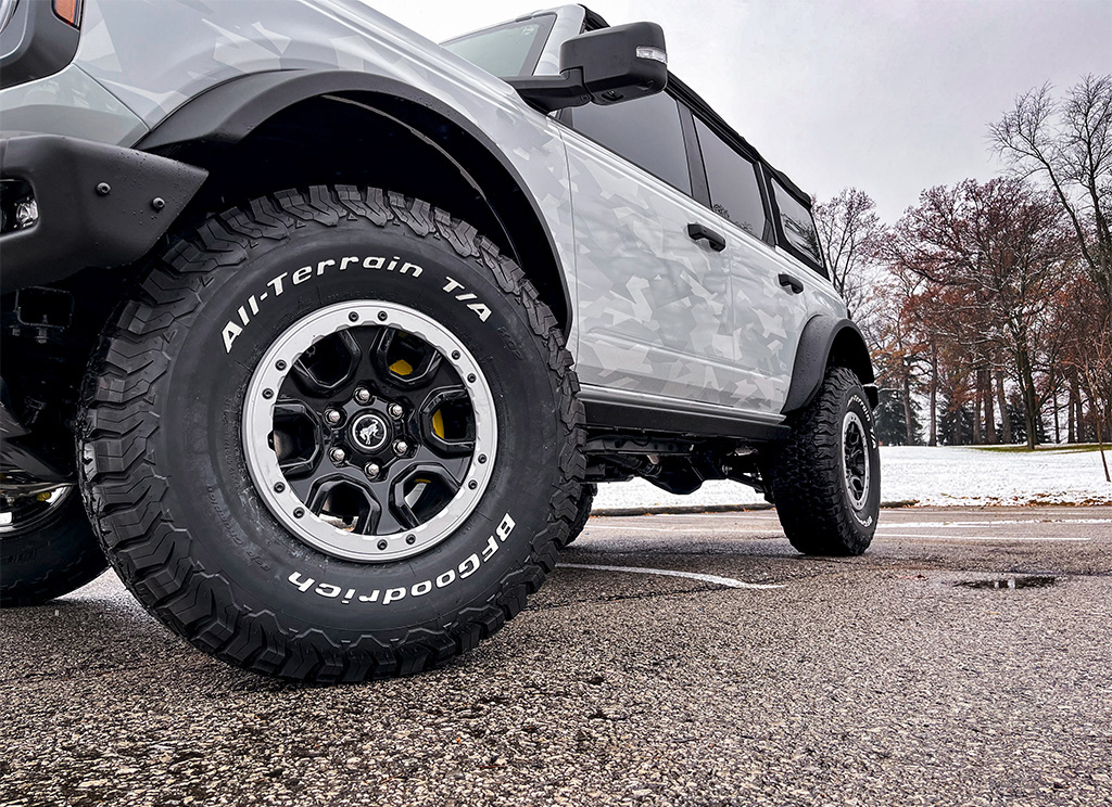 35-inch wheel and tire setup on a custom 2022 Ford Bronco.