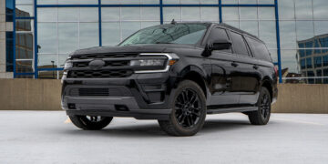 Blackout Ford Expedition 2022 model year