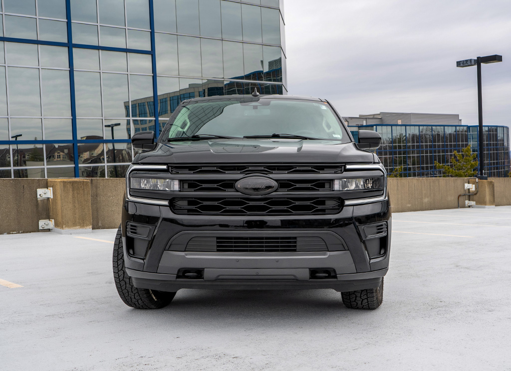 Grille of a blackout 2022 Ford Expedition