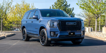 Custom Indigo Blue 2023 GMC Yukon Denali