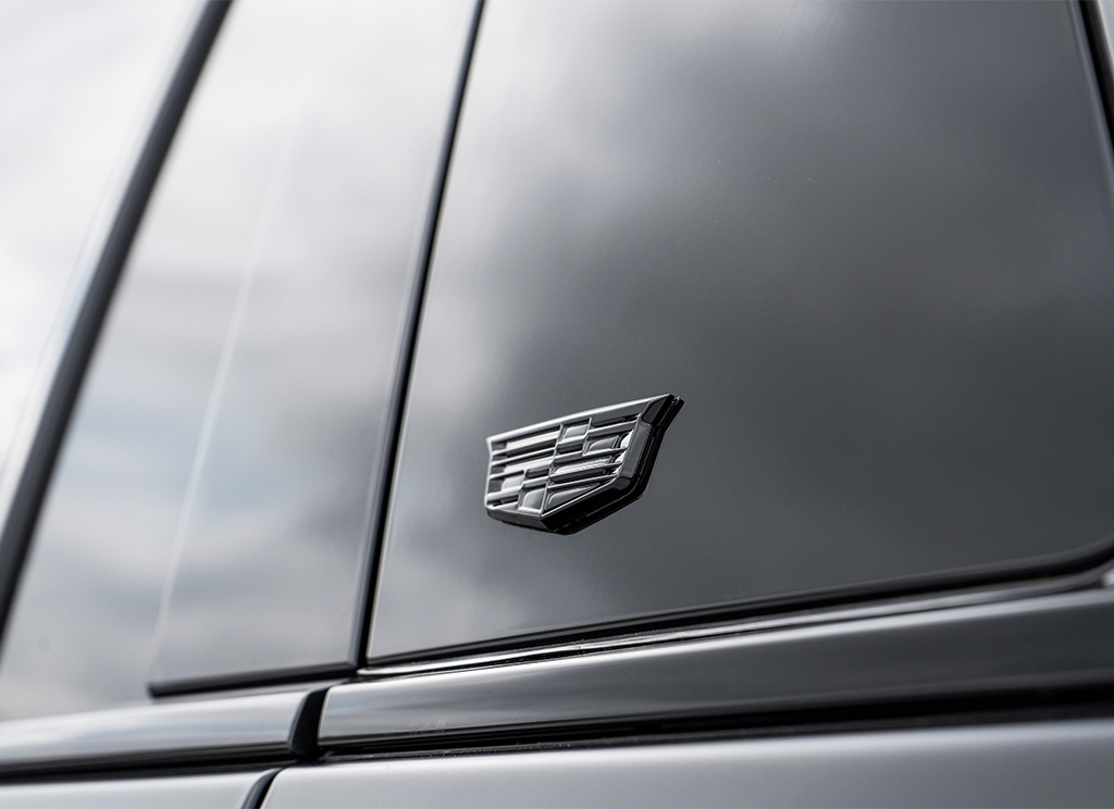 cadillac escalade side emblem in gloss black