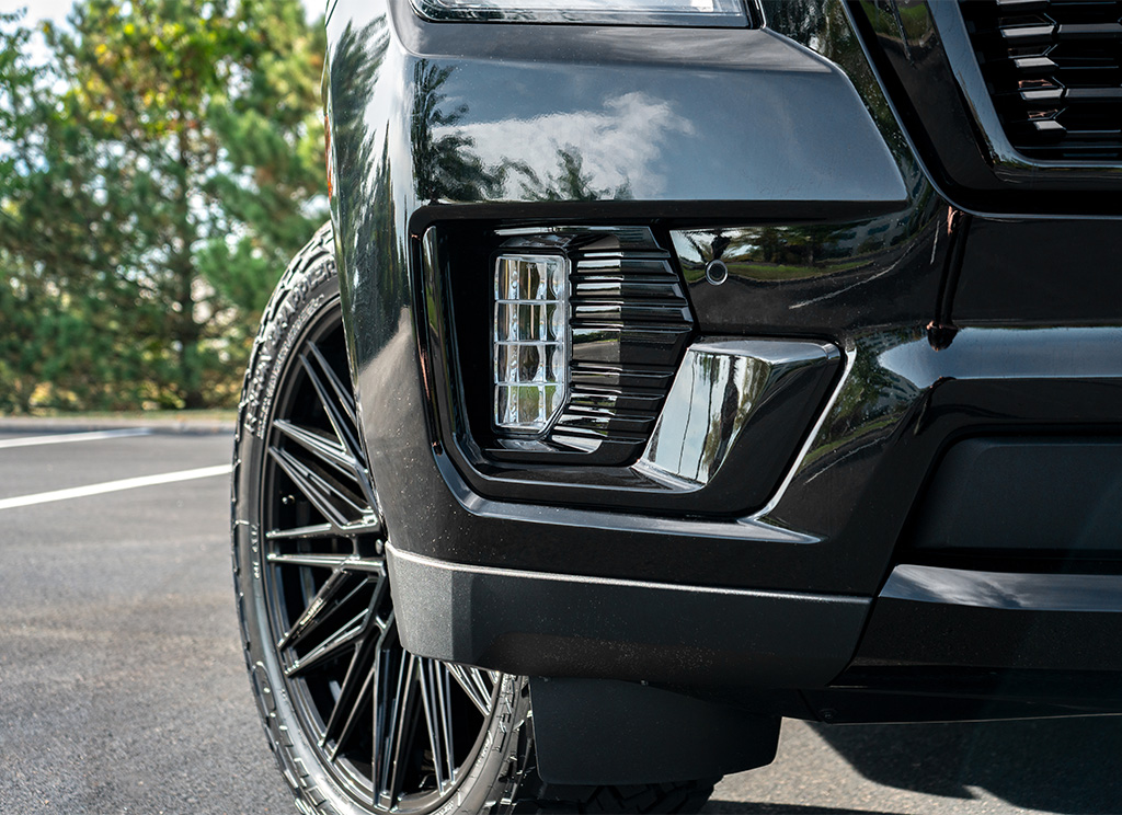 thumbnail image 2 of Pair Gloss Black Fog Light Bezels For 2015-2020 GMC Yukon & Yukon XL - Replace 22936426 2 of 5