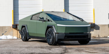 Matte military green 2024 Tesla Cybertruck wrap.
