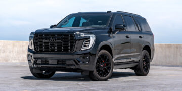 Custom chrome delete 2025 GMC Yukon Denali with blackout trim.