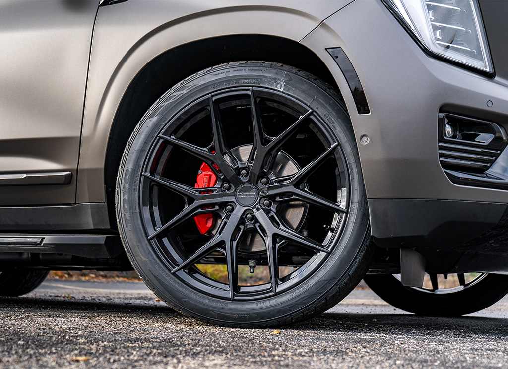 Vossen H6-4 rims and Toyo Proxes STIII tires on a custom 2026 GMC Yukon Denali.