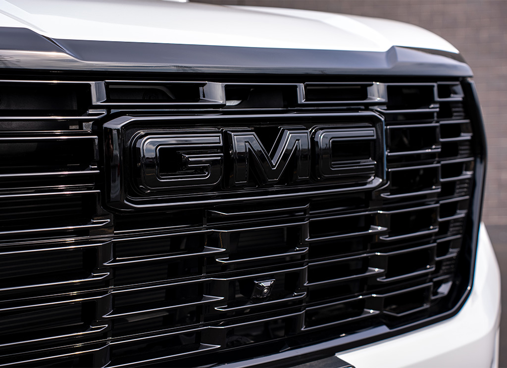 Close-up of a blackout grille for the 2026 GMC Yukon Denali.
