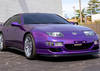 Custom Color-Shift Purple 1991 Nissan 300ZX Vinyl Wrap.